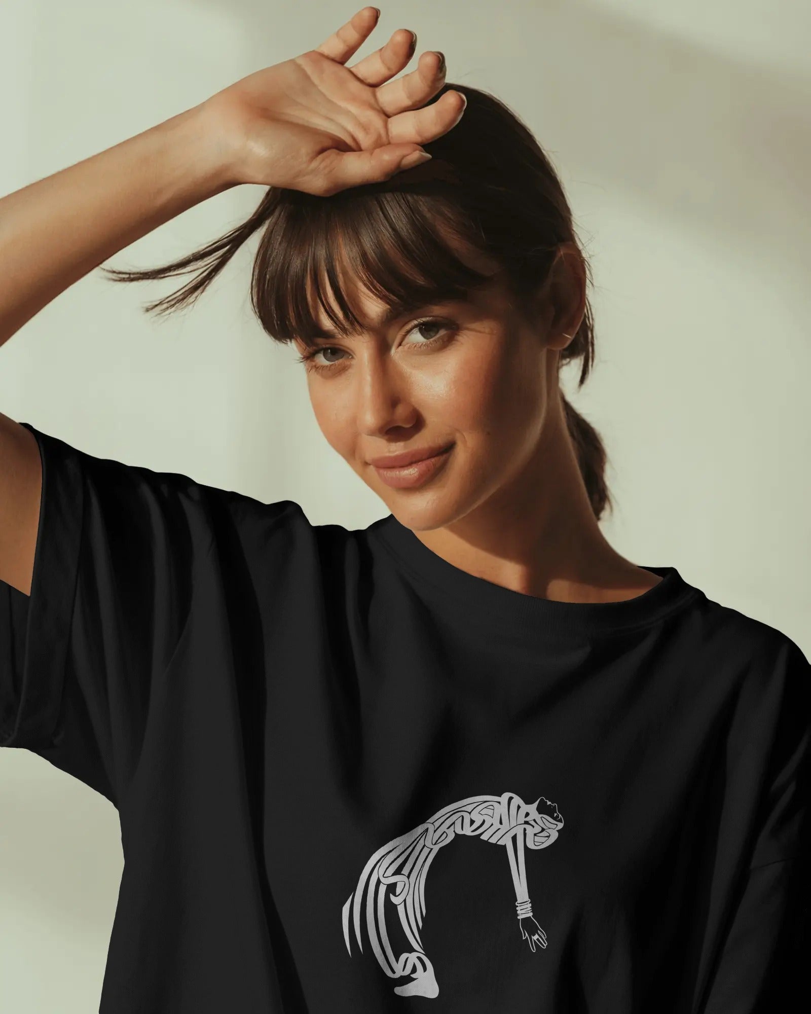 Persian Typography Oversized T-Shirt | Artistic Female Form Design