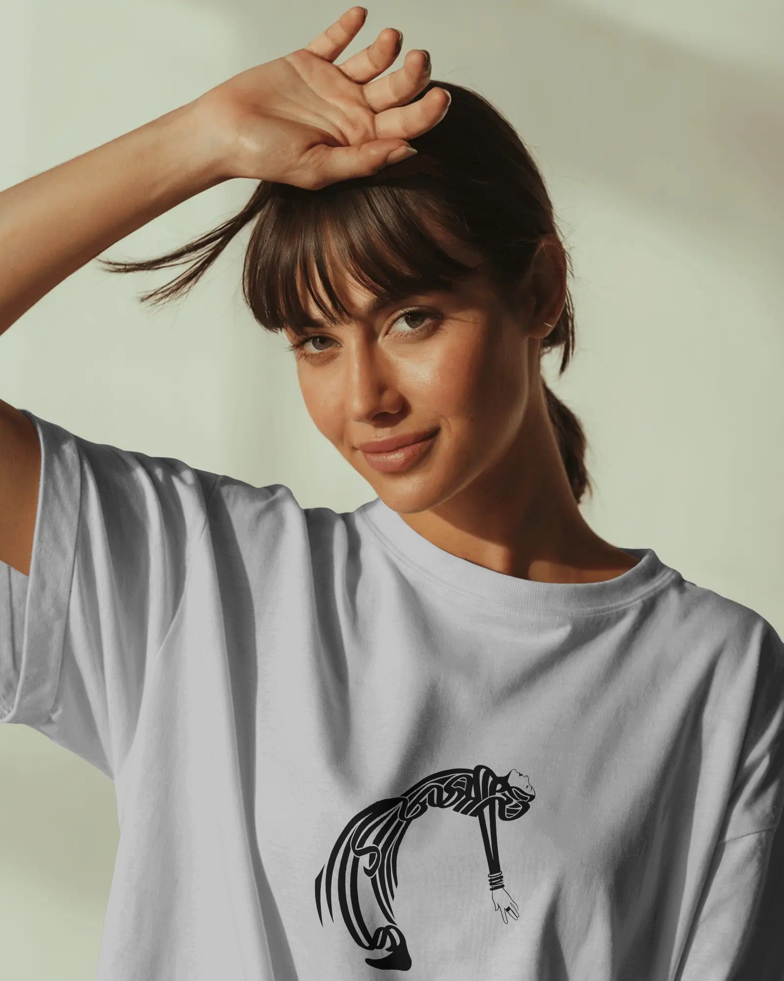 Persian Typography Oversized T-Shirt | Artistic Female Form Design